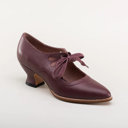 Women's Vintage Lace-Up Leather Heels